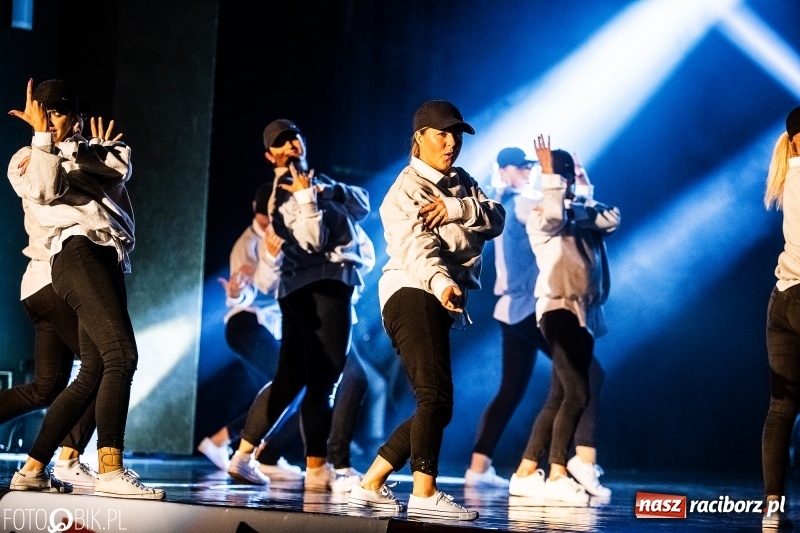 Zdjęcie w galerii na portalu naszraciborz.pl: Gala zespołu tanecznego Skaza w Raciborskim Centrum Kultury wiadomości z regionu