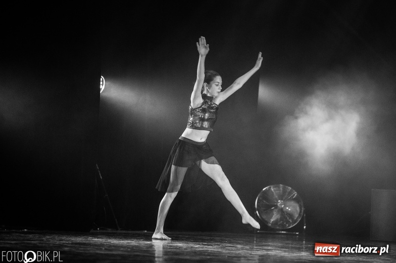 Zdjęcie w galerii na portalu naszraciborz.pl: Gala zespołu tanecznego Skaza w Raciborskim Centrum Kultury wiadomości z regionu