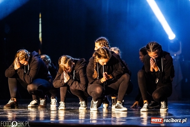 Zdjęcie w galerii na portalu naszraciborz.pl: Gala zespołu tanecznego Skaza w Raciborskim Centrum Kultury wiadomości z regionu