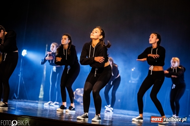Zdjęcie w galerii na portalu naszraciborz.pl: Gala zespołu tanecznego Skaza w Raciborskim Centrum Kultury wiadomości z regionu