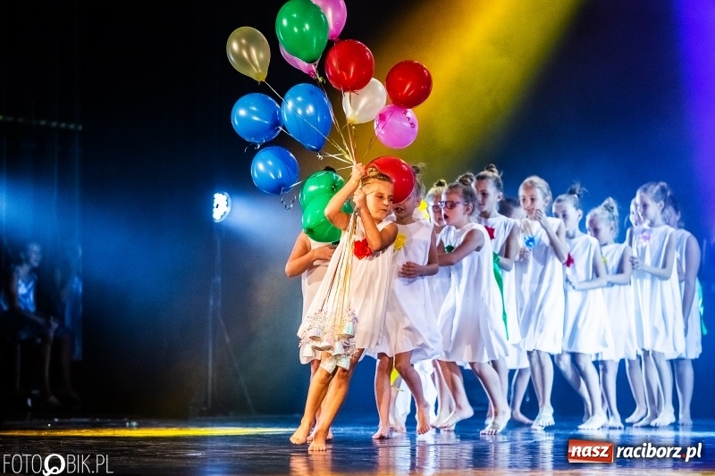 Zdjęcie w galerii na portalu naszraciborz.pl: Gala zespołu tanecznego Skaza w Raciborskim Centrum Kultury wiadomości z regionu