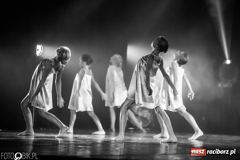 Zdjęcie w galerii na portalu naszraciborz.pl: Gala zespołu tanecznego Skaza w Raciborskim Centrum Kultury wiadomości z regionu