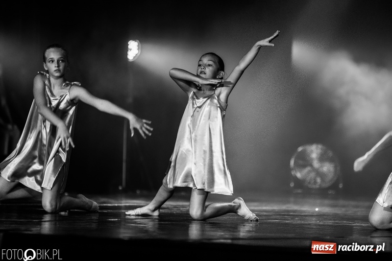 Zdjęcie w galerii na portalu naszraciborz.pl: Gala zespołu tanecznego Skaza w Raciborskim Centrum Kultury wiadomości z regionu