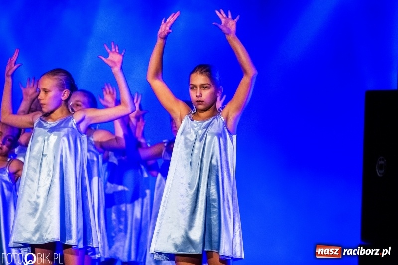 Zdjęcie w galerii na portalu naszraciborz.pl: Gala zespołu tanecznego Skaza w Raciborskim Centrum Kultury wiadomości z regionu