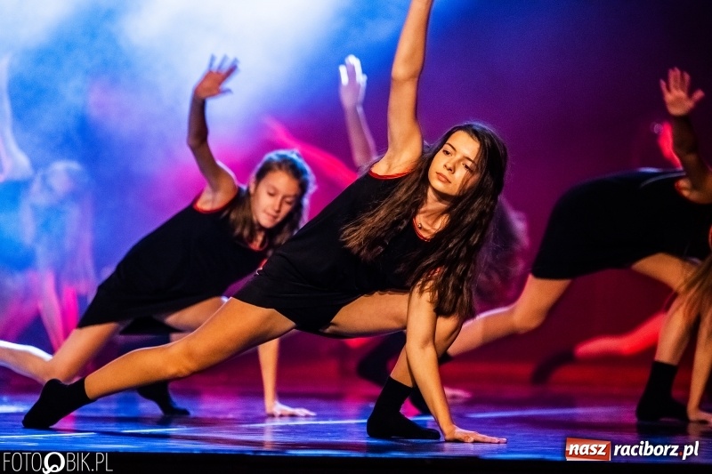 Zdjęcie w galerii na portalu naszraciborz.pl: Gala zespołu tanecznego Skaza w Raciborskim Centrum Kultury wiadomości z regionu