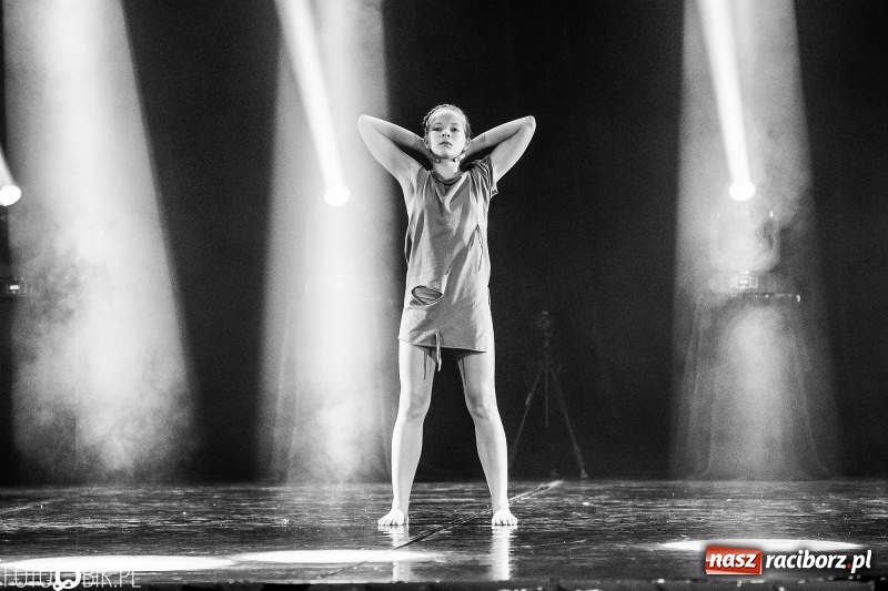 Zdjęcie w galerii na portalu naszraciborz.pl: Gala zespołu tanecznego Skaza w Raciborskim Centrum Kultury wiadomości z regionu