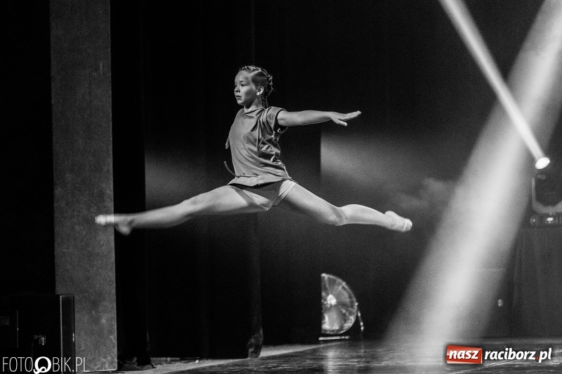 Zdjęcie w galerii na portalu naszraciborz.pl: Gala zespołu tanecznego Skaza w Raciborskim Centrum Kultury wiadomości z regionu