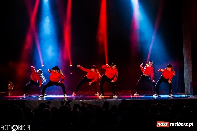 Zdjęcie w galerii na portalu naszraciborz.pl: Gala zespołu tanecznego Skaza w Raciborskim Centrum Kultury wiadomości z regionu