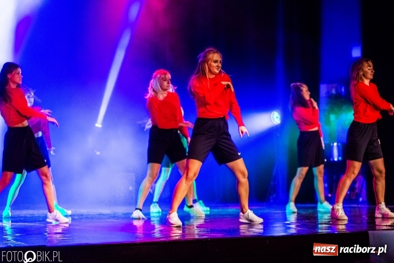 Zdjęcie w galerii na portalu naszraciborz.pl: Gala zespołu tanecznego Skaza w Raciborskim Centrum Kultury wiadomości z regionu