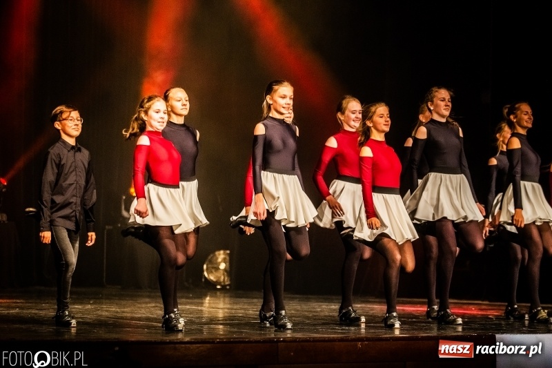 Zdjęcie w galerii na portalu naszraciborz.pl: Gala zespołu tanecznego Skaza w Raciborskim Centrum Kultury wiadomości z regionu