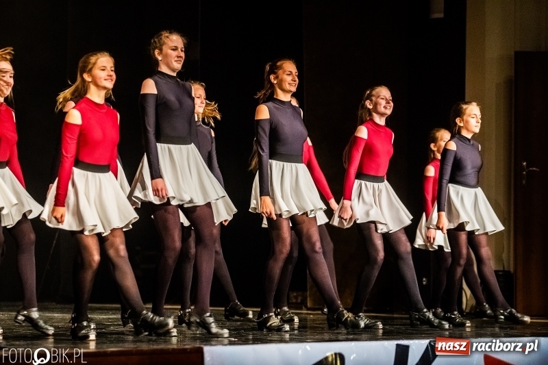 Zdjęcie w galerii na portalu naszraciborz.pl: Gala zespołu tanecznego Skaza w Raciborskim Centrum Kultury wiadomości z regionu