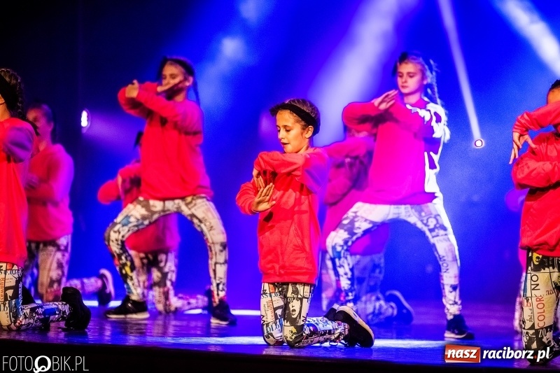 Zdjęcie w galerii na portalu naszraciborz.pl: Gala zespołu tanecznego Skaza w Raciborskim Centrum Kultury wiadomości z regionu