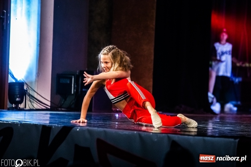 Zdjęcie w galerii na portalu naszraciborz.pl: Gala zespołu tanecznego Skaza w Raciborskim Centrum Kultury wiadomości z regionu