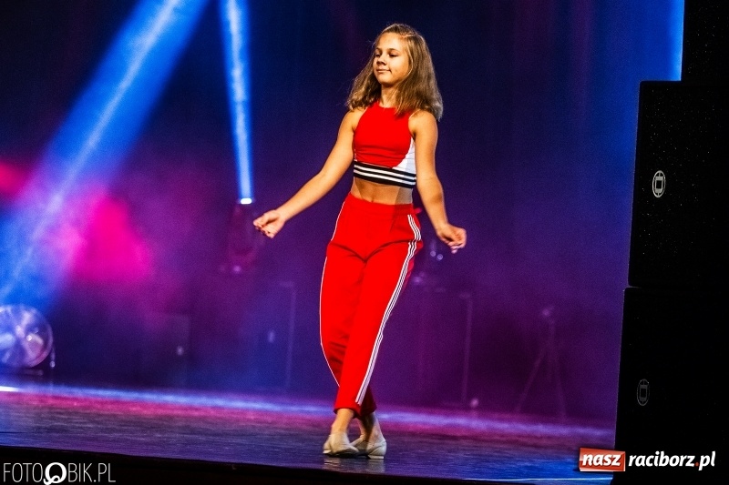 Zdjęcie w galerii na portalu naszraciborz.pl: Gala zespołu tanecznego Skaza w Raciborskim Centrum Kultury wiadomości z regionu