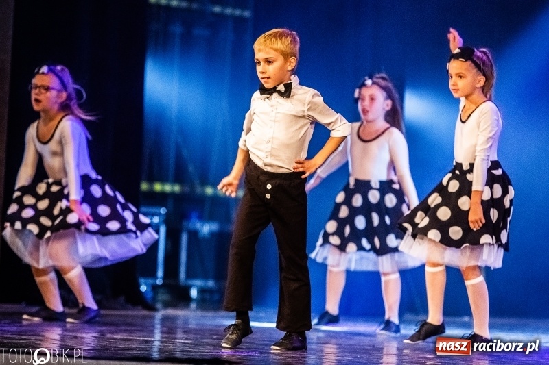 Zdjęcie w galerii na portalu naszraciborz.pl: Gala zespołu tanecznego Skaza w Raciborskim Centrum Kultury wiadomości z regionu