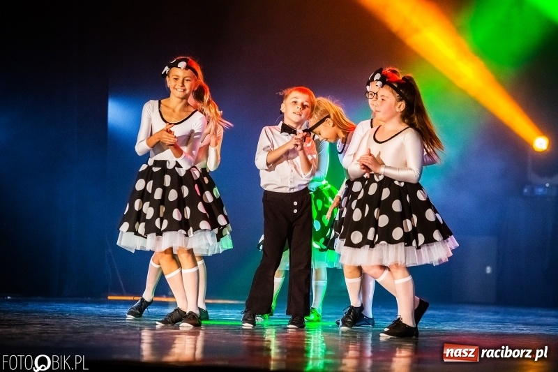Zdjęcie w galerii na portalu naszraciborz.pl: Gala zespołu tanecznego Skaza w Raciborskim Centrum Kultury wiadomości z regionu