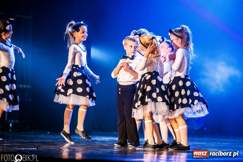 Zdjęcie w galerii na portalu naszraciborz.pl: Gala zespołu tanecznego Skaza w Raciborskim Centrum Kultury wiadomości z regionu