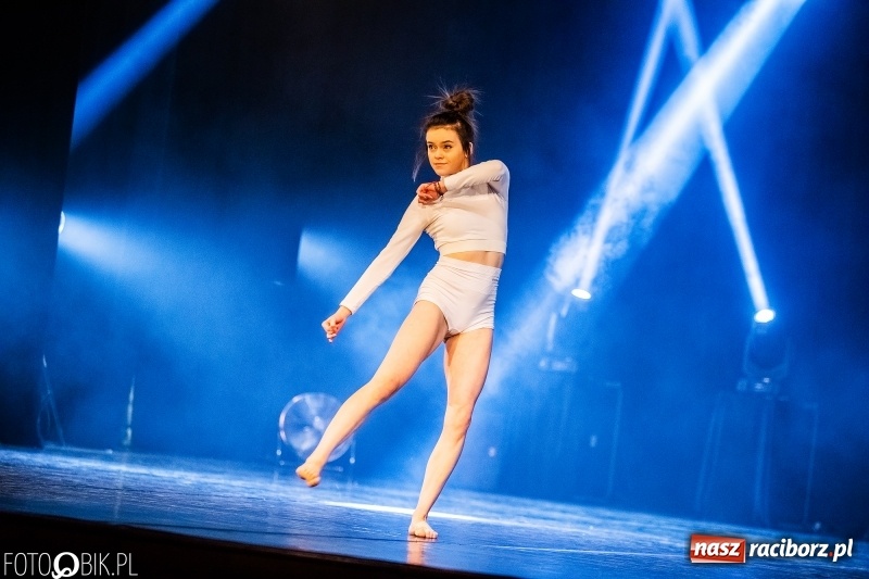 Zdjęcie w galerii na portalu naszraciborz.pl: Gala zespołu tanecznego Skaza w Raciborskim Centrum Kultury wiadomości z regionu