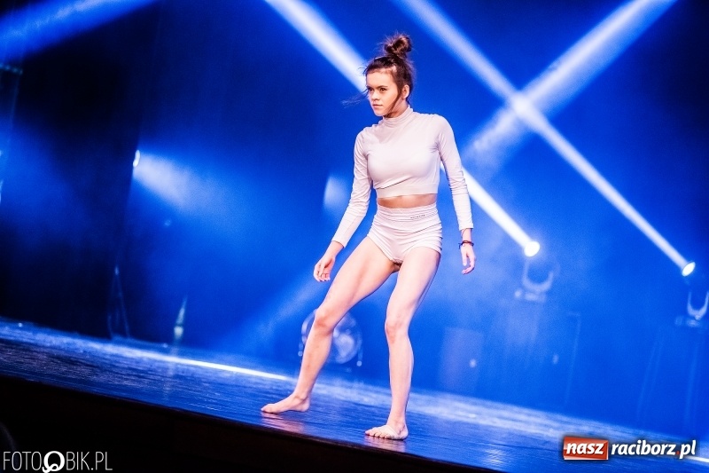 Zdjęcie w galerii na portalu naszraciborz.pl: Gala zespołu tanecznego Skaza w Raciborskim Centrum Kultury wiadomości z regionu