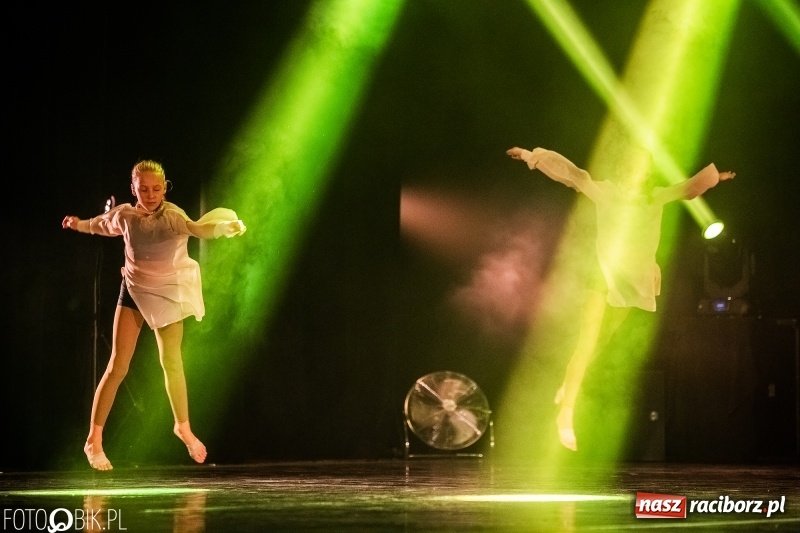 Zdjęcie w galerii na portalu naszraciborz.pl: Gala zespołu tanecznego Skaza w Raciborskim Centrum Kultury wiadomości z regionu