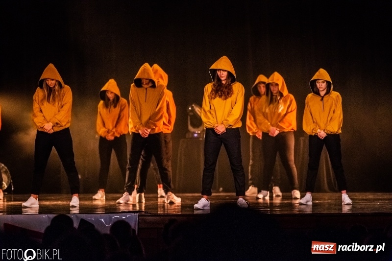Zdjęcie w galerii na portalu naszraciborz.pl: Gala zespołu tanecznego Skaza w Raciborskim Centrum Kultury wiadomości z regionu
