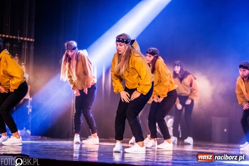 Zdjęcie w galerii na portalu naszraciborz.pl: Gala zespołu tanecznego Skaza w Raciborskim Centrum Kultury wiadomości z regionu