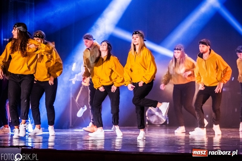 Zdjęcie w galerii na portalu naszraciborz.pl: Gala zespołu tanecznego Skaza w Raciborskim Centrum Kultury wiadomości z regionu