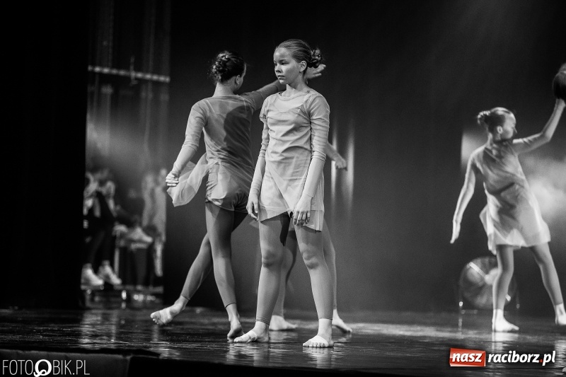 Zdjęcie w galerii na portalu naszraciborz.pl: Gala zespołu tanecznego Skaza w Raciborskim Centrum Kultury wiadomości z regionu