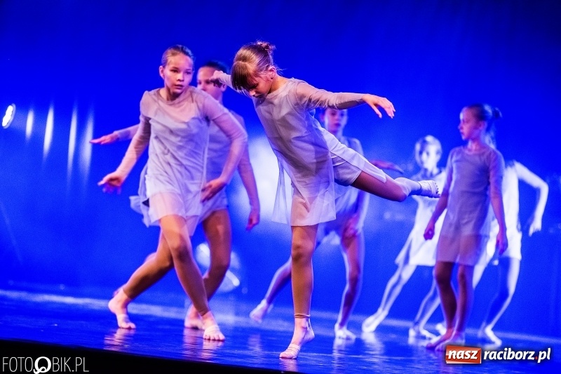 Zdjęcie w galerii na portalu naszraciborz.pl: Gala zespołu tanecznego Skaza w Raciborskim Centrum Kultury wiadomości z regionu