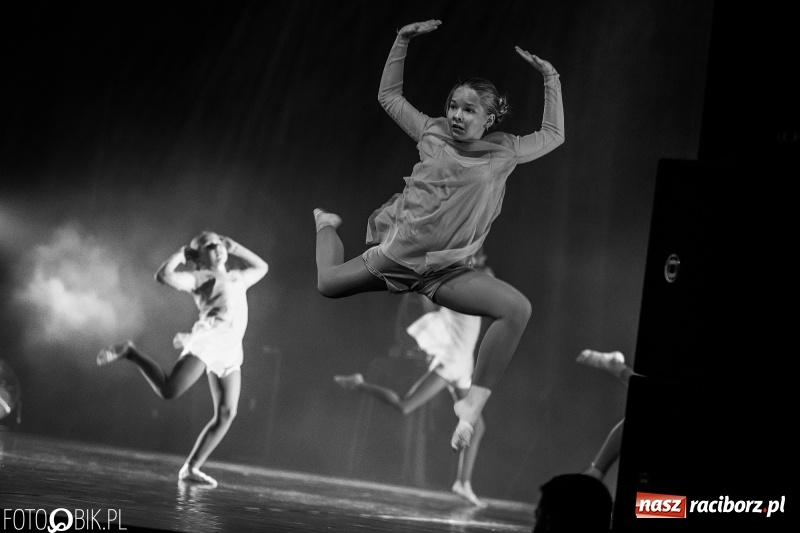 Zdjęcie w galerii na portalu naszraciborz.pl: Gala zespołu tanecznego Skaza w Raciborskim Centrum Kultury wiadomości z regionu