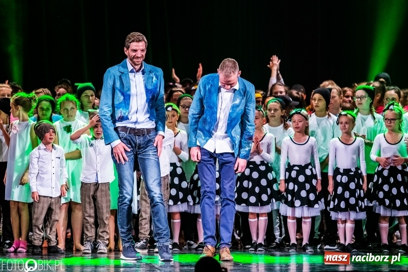 Zdjęcie w galerii na portalu naszraciborz.pl: Gala zespołu tanecznego Skaza w Raciborskim Centrum Kultury wiadomości z regionu