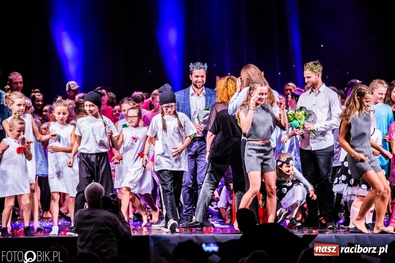 Zdjęcie w galerii na portalu naszraciborz.pl: Gala zespołu tanecznego Skaza w Raciborskim Centrum Kultury wiadomości z regionu