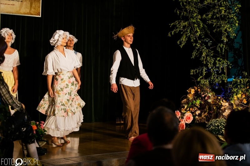 Zdjęcie w galerii na portalu naszraciborz.pl: Z życia nicponia w Centrum Eichendorffa w Łubowicach wiadomości z regionu