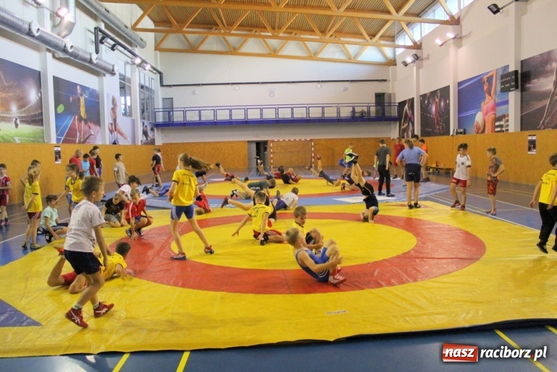 Zdjęcie w galerii na portalu naszraciborz.pl: Podsumowanie projektu Akademia sportu zapaśniczego Ryszarda Wolnego wiadomości z regionu