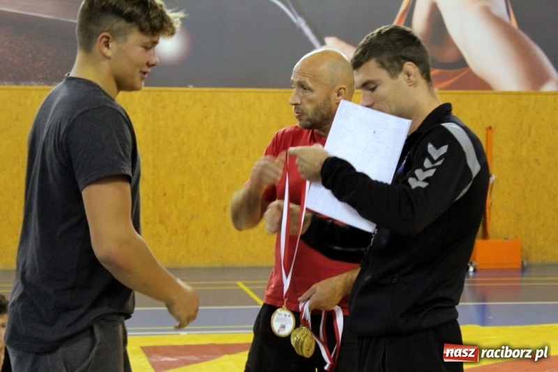Zdjęcie w galerii na portalu naszraciborz.pl: Podsumowanie projektu Akademia sportu zapaśniczego Ryszarda Wolnego wiadomości z regionu