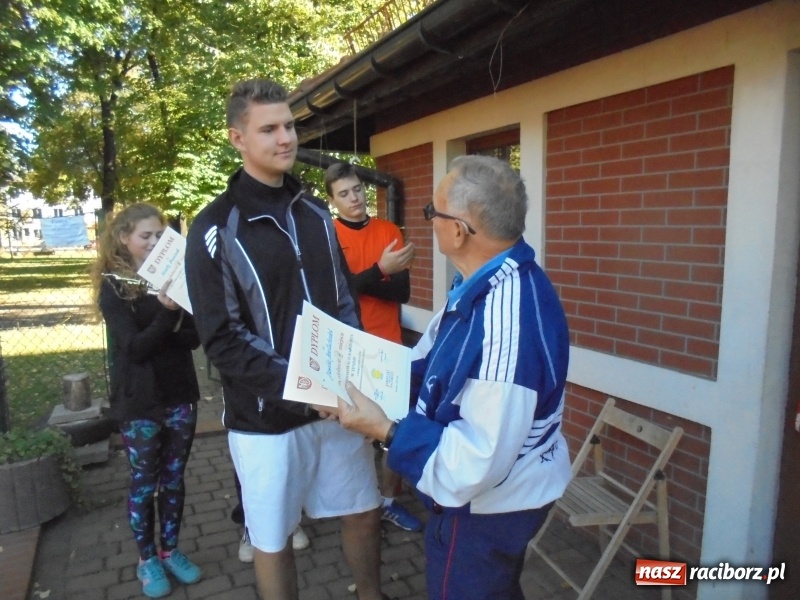 Zdjęcie w galerii na portalu naszraciborz.pl: Wojciech Rybiński młodzieżowym mistrzem Raciborza w tenisie wiadomości z regionu
