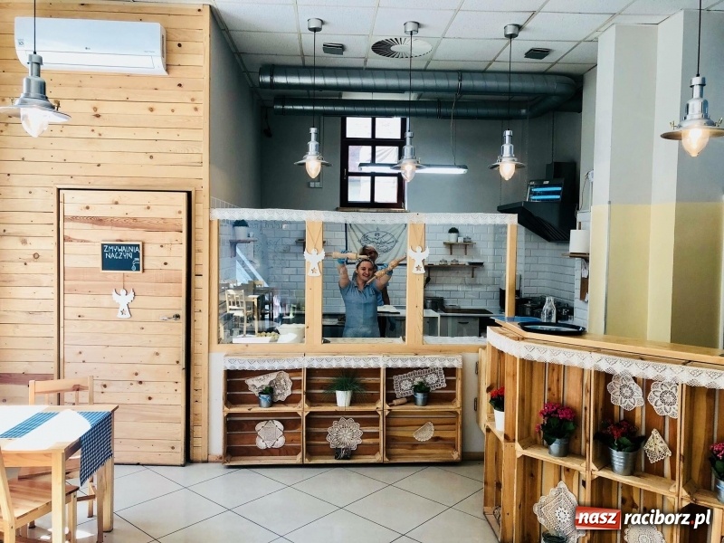 Zdjęcie w galerii na portalu naszraciborz.pl: Kaczka, jabłko, śliwka i rozmaryn, czyli NIEBO W GĘBIE. Raciborskie pierogowe królestwo zaprasza! wiadomości z regionu