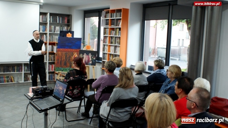 Zdjęcie w galerii na portalu naszraciborz.pl: Wesele żydowskie sefardyjskie. Wykład i wystawa w bibliotece na Ostrogu wiadomości z regionu