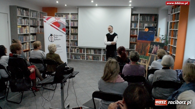 Zdjęcie w galerii na portalu naszraciborz.pl: Wesele żydowskie sefardyjskie. Wykład i wystawa w bibliotece na Ostrogu wiadomości z regionu