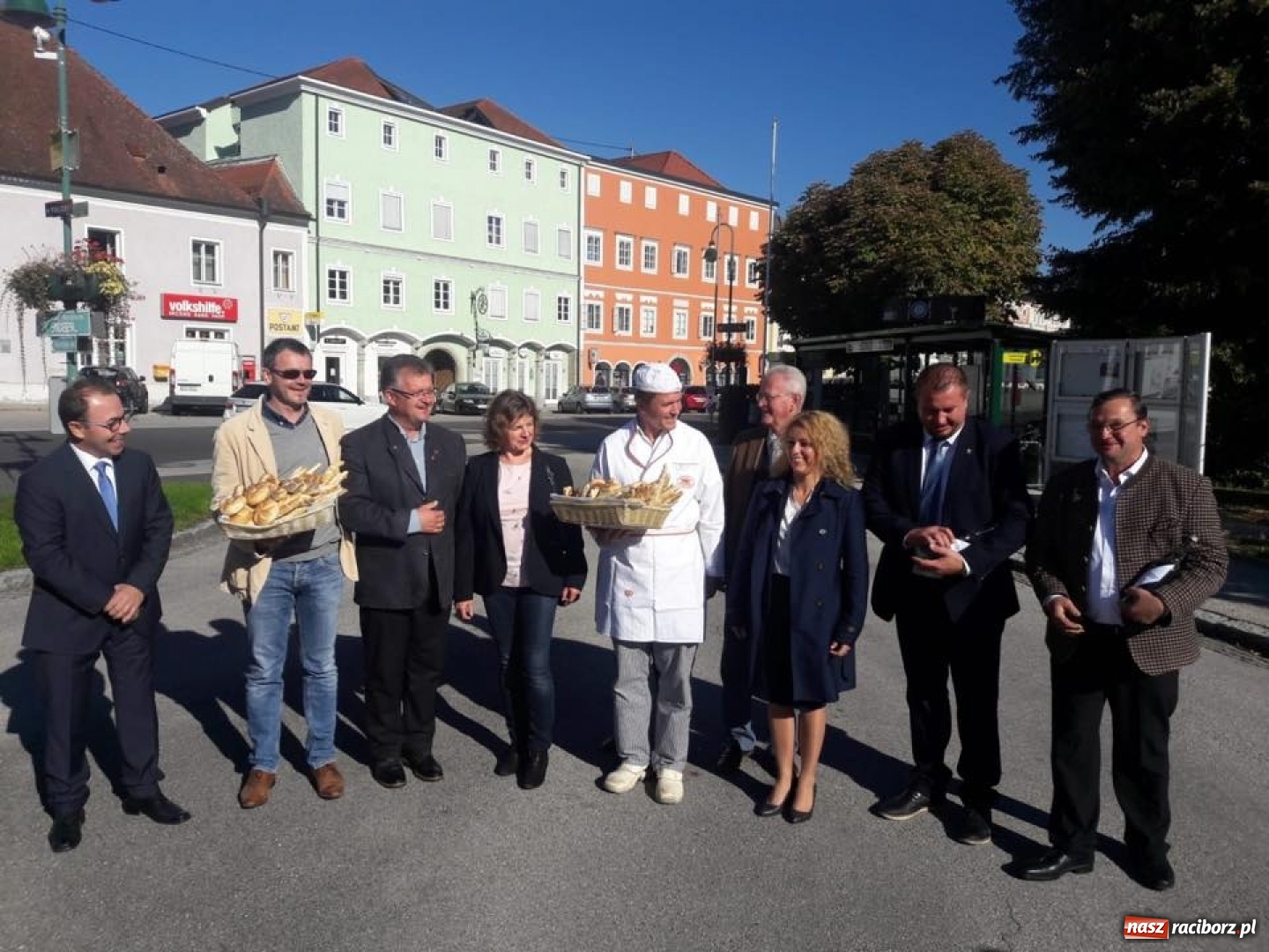 Zdjęcie w galerii na portalu naszraciborz.pl: Krzyżanowice podpisały umowę partnerską z gminą Aschach an der Donau wiadomości z regionu