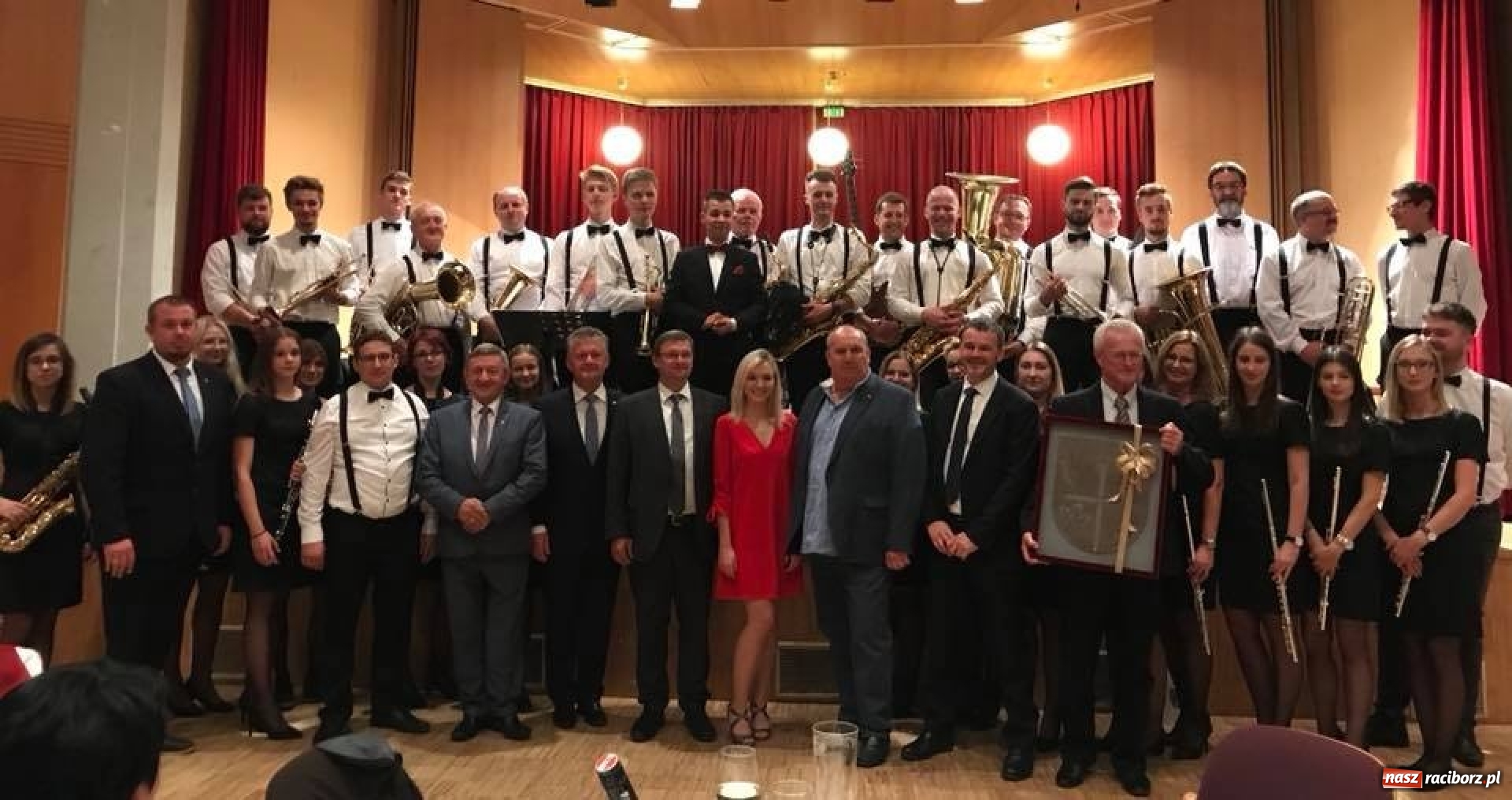 Zdjęcie w galerii na portalu naszraciborz.pl: Krzyżanowice podpisały umowę partnerską z gminą Aschach an der Donau wiadomości z regionu