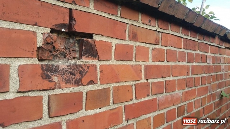 Zdjęcie w galerii na portalu naszraciborz.pl: Rok 1945. Ślady wojny w Wojnowicach wiadomości z regionu