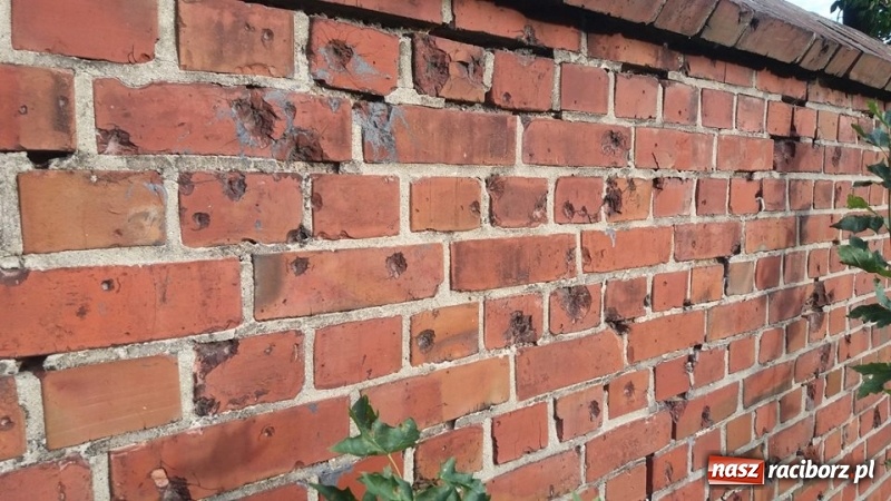 Zdjęcie w galerii na portalu naszraciborz.pl: Rok 1945. Ślady wojny w Wojnowicach wiadomości z regionu