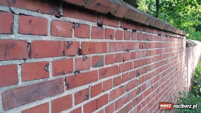 Zdjęcie w galerii na portalu naszraciborz.pl: Rok 1945. Ślady wojny w Wojnowicach wiadomości z regionu