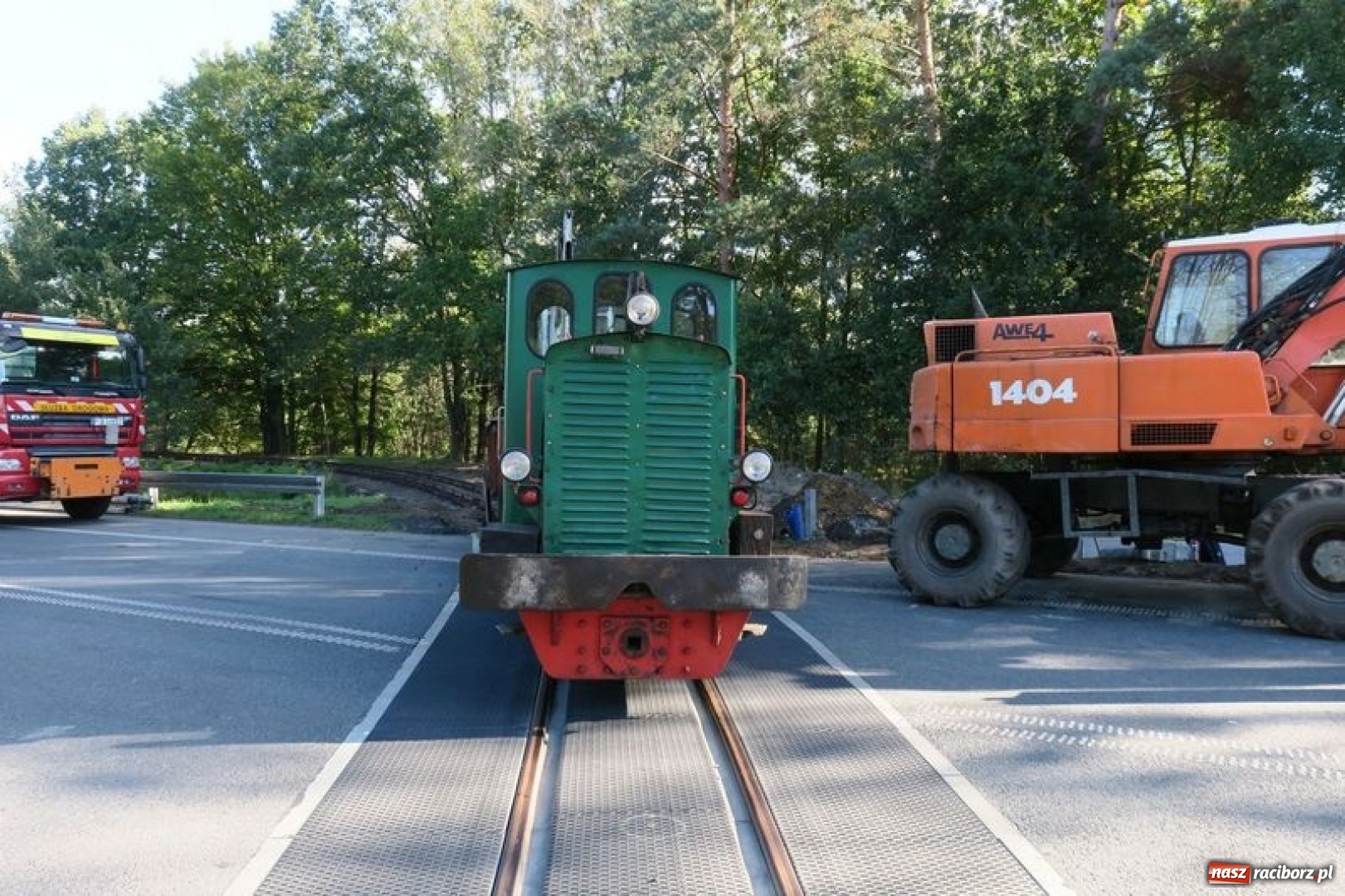 Zdjęcie w galerii na portalu naszraciborz.pl: Wąskotorówką przez jesienny las wiadomości z regionu