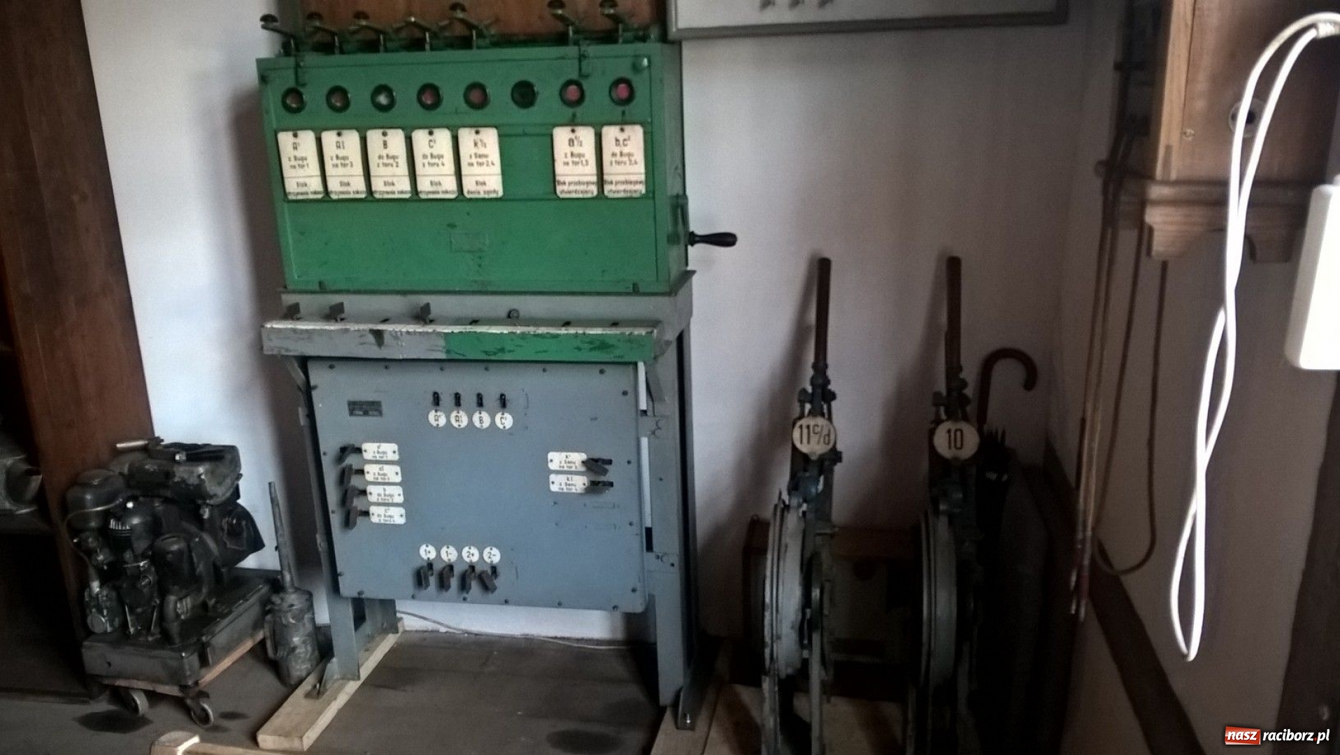 Zdjęcie w galerii na portalu naszraciborz.pl: Uczniowie SP 15 stali się kowalami w Rudach wiadomości z regionu