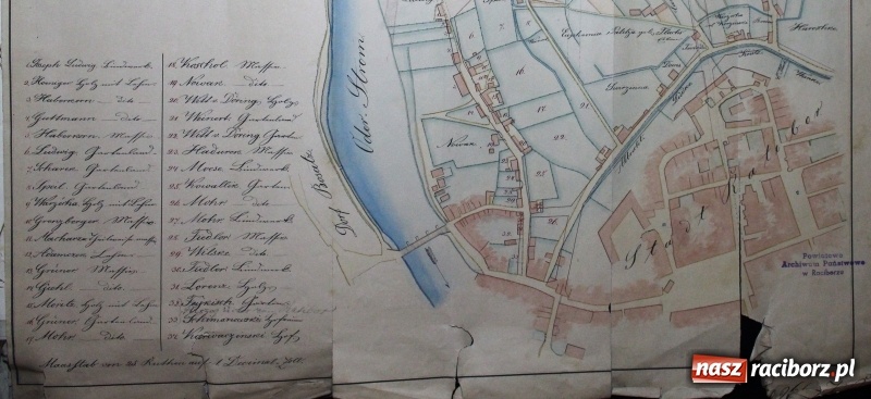Zdjęcie w galerii na portalu naszraciborz.pl: W raciborskim archiwum odkryto plan śródmieścia z 1844 roku  wiadomości z regionu