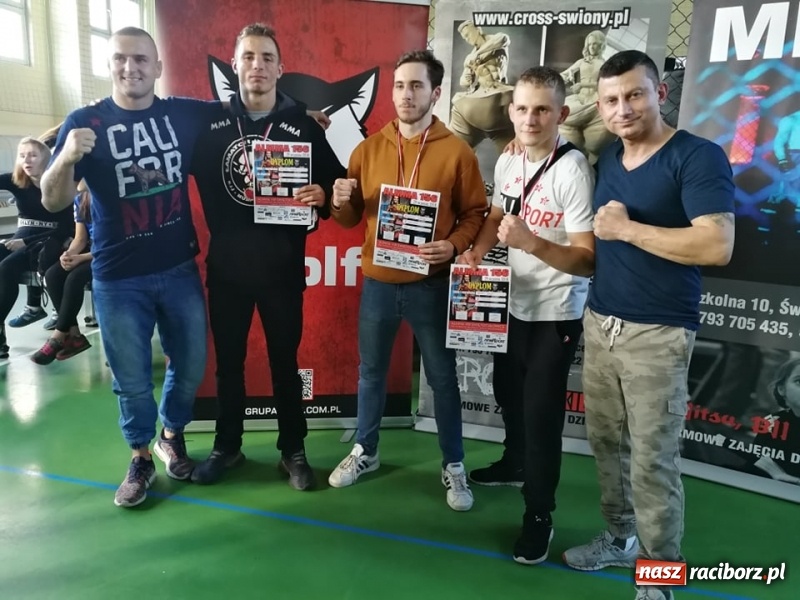 Zdjęcie w galerii na portalu naszraciborz.pl: Sześć medali Łamatorów w Świętochłowicach wiadomości z regionu