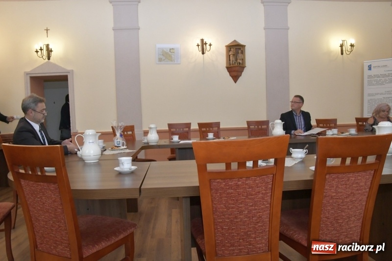 Zdjęcie w galerii na portalu naszraciborz.pl: O krok za daleko? Kiepski finisz pietrowickiego samorządu siódmej kadencji wiadomości z regionu