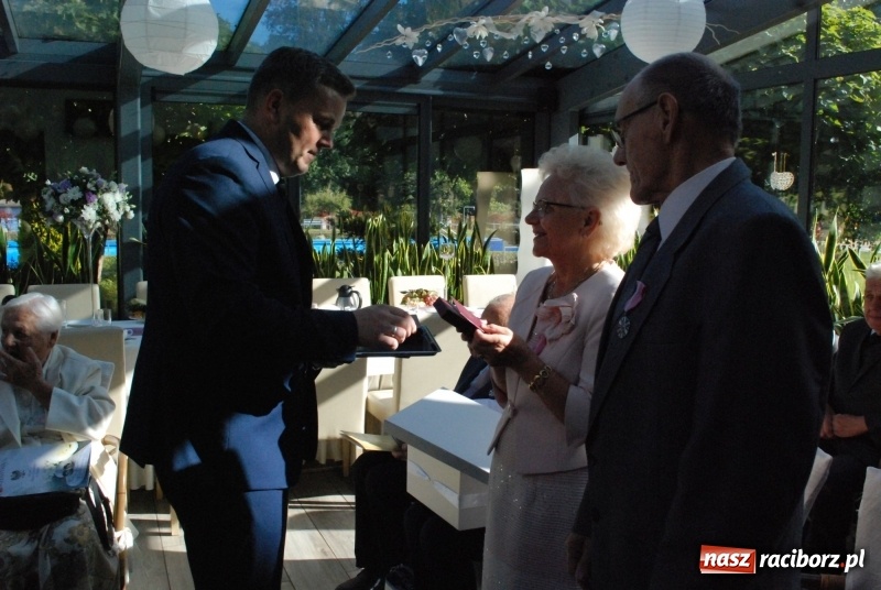 Zdjęcie w galerii na portalu naszraciborz.pl: Żelazne, Diamentowe i Złote Gody w Gminie Nędza  wiadomości z regionu